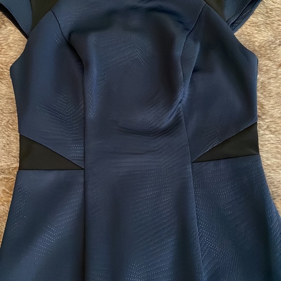 Guess Navy Blue Cap Sleeve Bodycon Dress with Black Mesh Panels Size 4 - Picture 3 of 12
